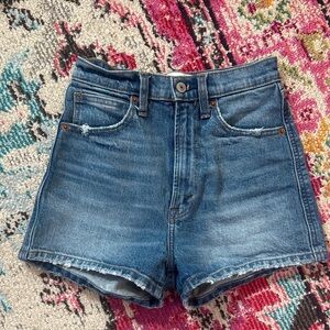 Abercrombie Ultra High Rise Mom Short